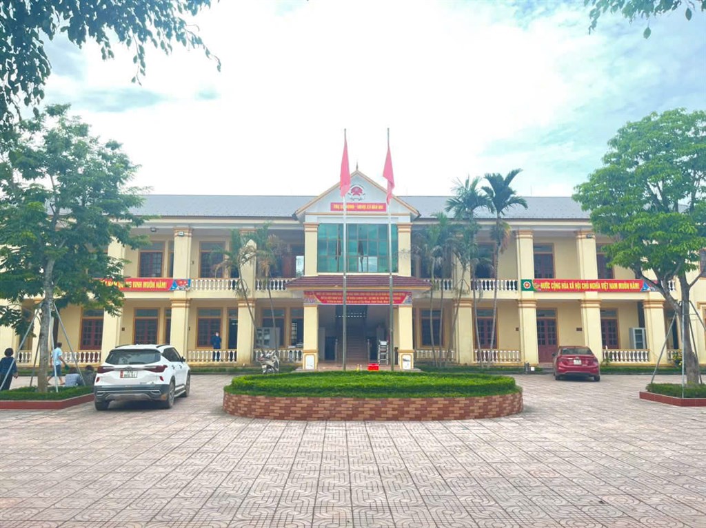 Anh-tin-bai